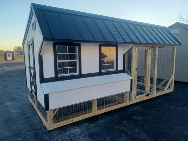 8x8 Quaker Coop w/8' Run