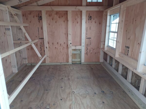 8x8 Quaker Coop