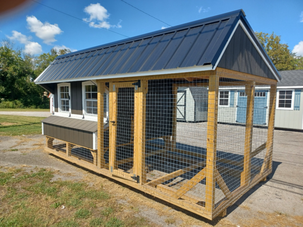 8x8 with 8' roof over run Quaker coop